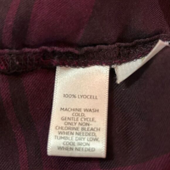 LOFT blouse   - Picture 4 of 4